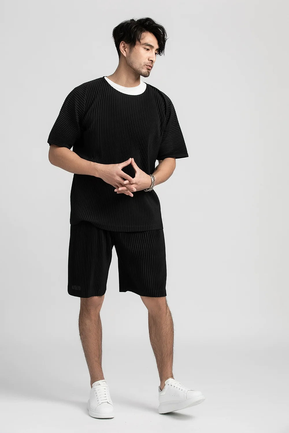 Miyake Pleated Shorts For Men Clothing Loose Casual Shorts Summer Clothes For Men Gym Sport Shorts Men Drawstring Pants