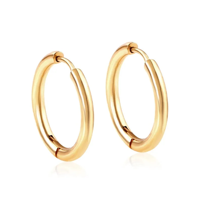 2Pcs Men's Simple Hoops Earrings Black Color Stainless Steel Clip Earring for Men Women Rock Hiphop Circle Ear Piercing Jewelry