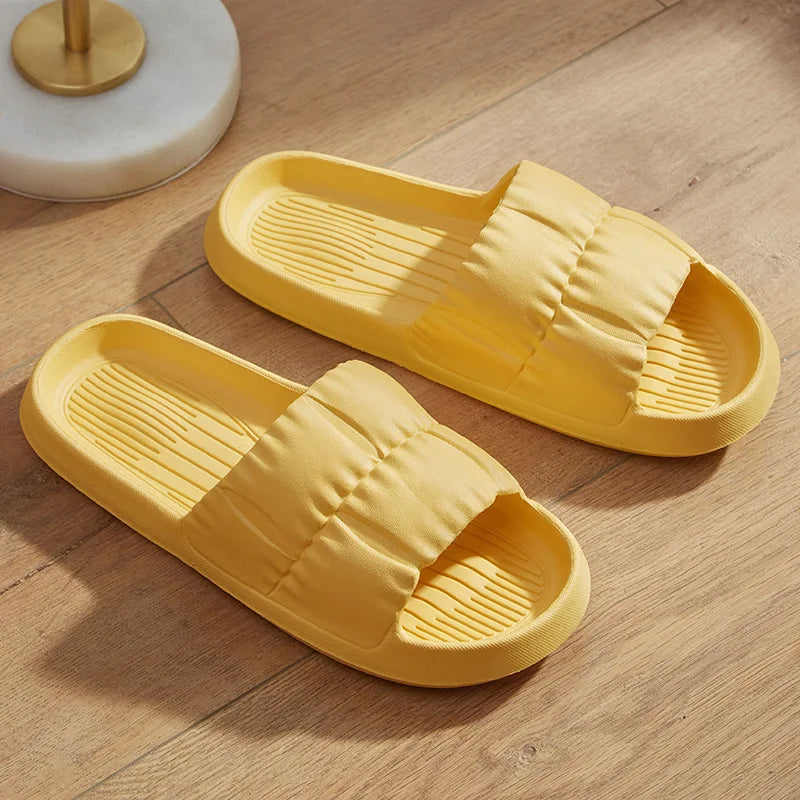 2025 Women Soft Sole Cloud Slippers Thick Platform Indoor Outdoor Beach Sandals Summer EVA Non Slip Flip Flops