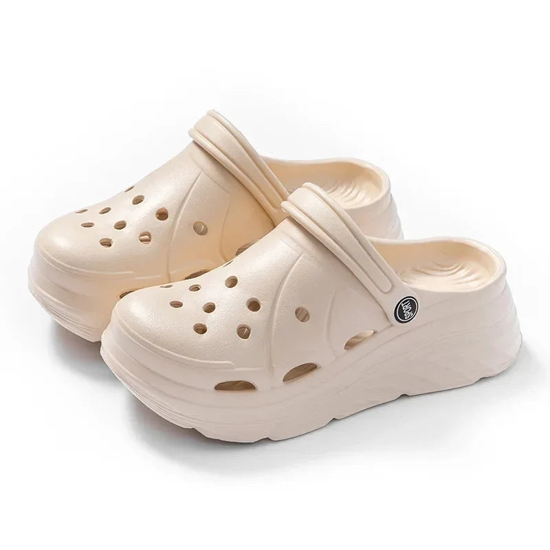 Women Clogs 2025 New Arrival Soft EVA Thick Platform Slippers Comfortable Garden Shoes Fashion Beach Sandals
