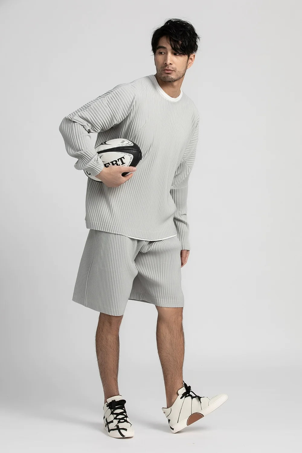 Miyake Pleated Shorts For Men Clothing Loose Casual Shorts Summer Clothes For Men Gym Sport Shorts Men Drawstring Pants