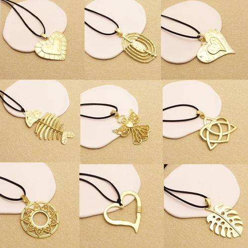 1 piece of matte golden vintage large pendant necklace featuring open heart