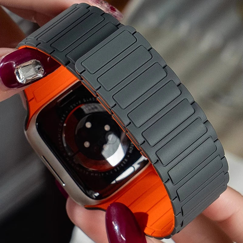 Magnetic Loop strap for Apple watch S10 46mm 42mm 40mm 41mm 45mm 44mm 49mm Silicone Strap for lWatch Series Ultra 2 9 8 7 6 5 4
