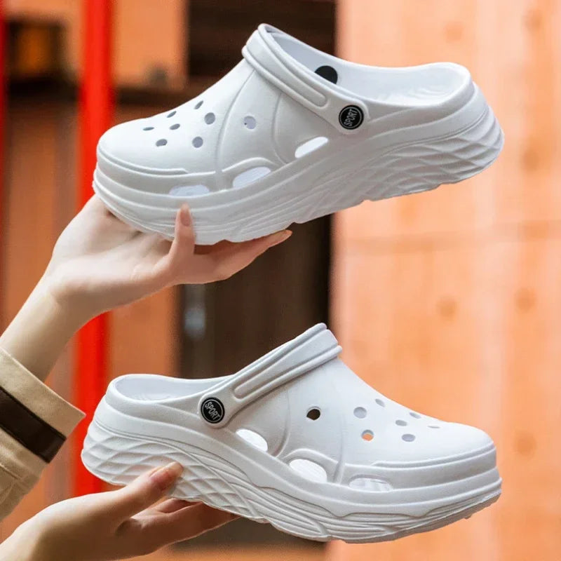 Women Clogs 2025 New Arrival Soft EVA Thick Platform Slippers Comfortable Garden Shoes Fashion Beach Sandals