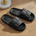 2025 Women Soft Sole Cloud Slippers Thick Platform Indoor Outdoor Beach Sandals Summer EVA Non Slip Flip Flops