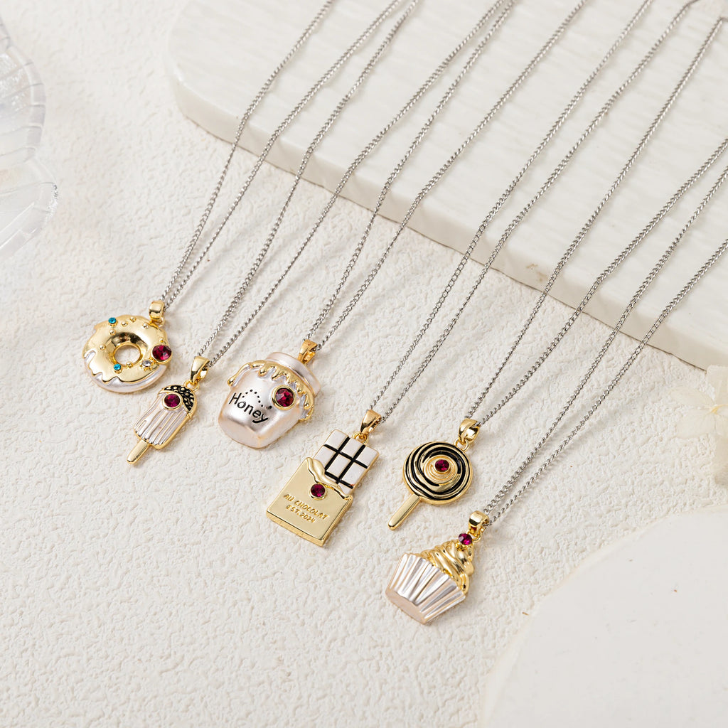 18K gold-plated ladies' cute food, fun Y2K dessert pendant necklace suitable for girls and teenagers
